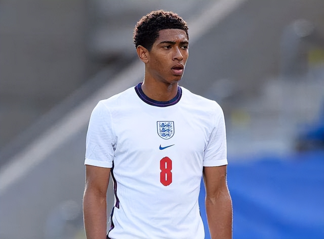 马雷斯卡：埃斯特旺和德拉普都能上场；不会用帕尔默换罗杰斯（马雷斯卡：埃斯特旺、德拉普均可出战；不会拿帕尔默去换罗杰斯）