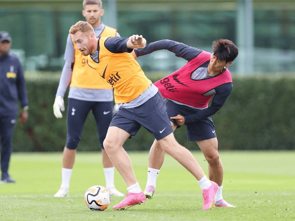 16胜2平，瓜迪奥拉执教生涯从未输给戴奇（瓜迪奥拉18次对阵戴奇取得16胜2平，保持不败）