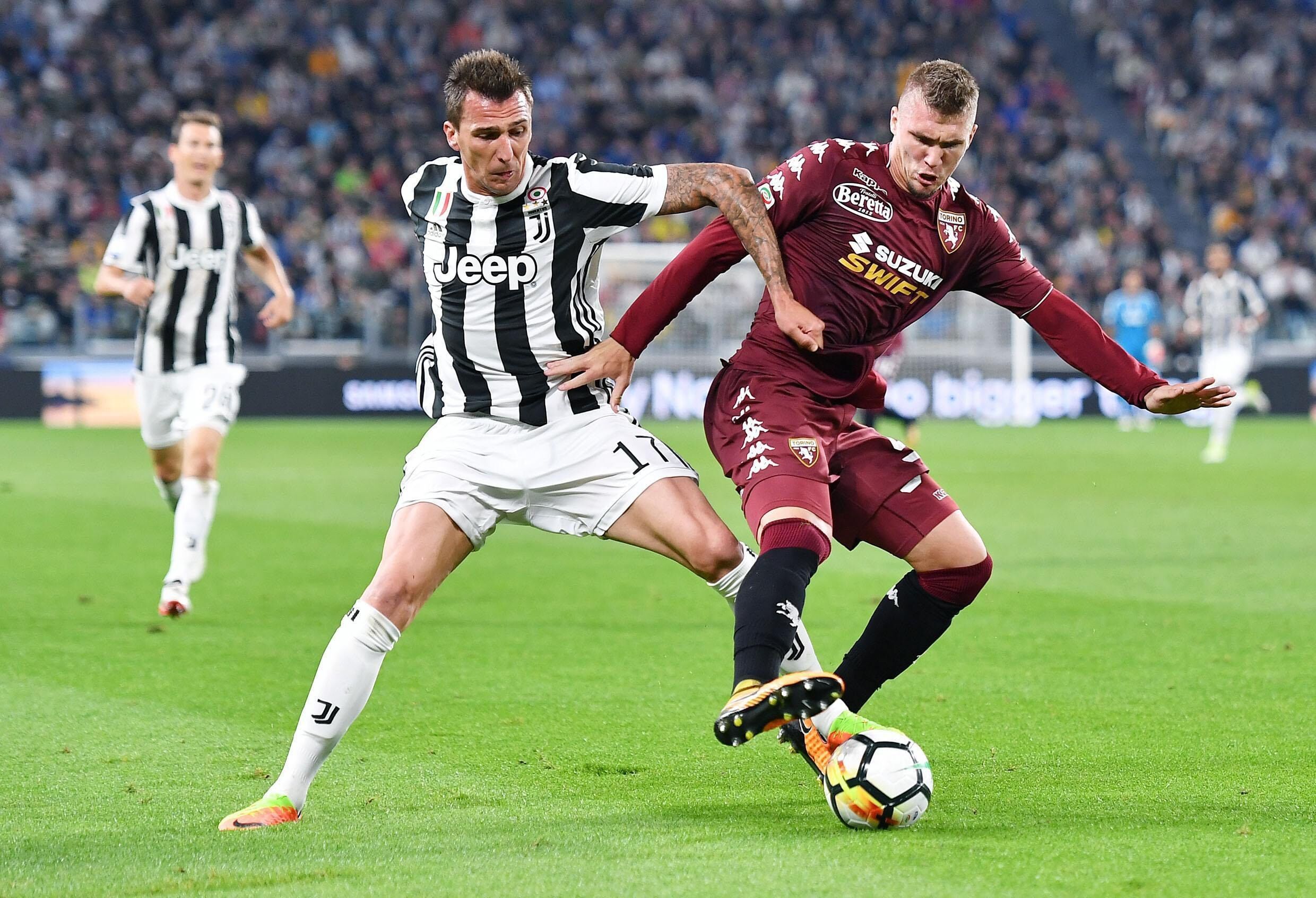 九／十月中超月度最佳球员候选：莱昂纳多、卡扎、罗慕洛在列（中超9-10月月度最佳球员候选出炉：莱昂纳多、卡扎、罗慕洛入围）