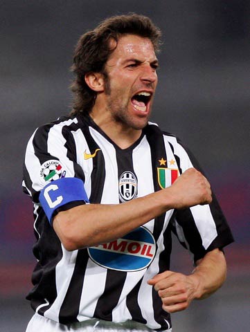 罗马诺：切尔西还没有与曼联谈加纳乔转会，预计8月进行