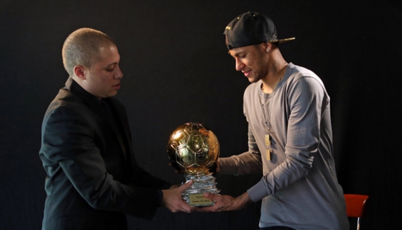 英超第14轮：达洛特破门 曼联1-1西汉姆联（英超第14轮：达洛特建功，曼联1-1战平西汉姆联）