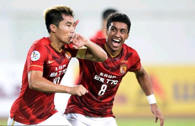 波兰主帅：要帮扎莱夫斯基找回状态；我觉得莱万还没决定未来