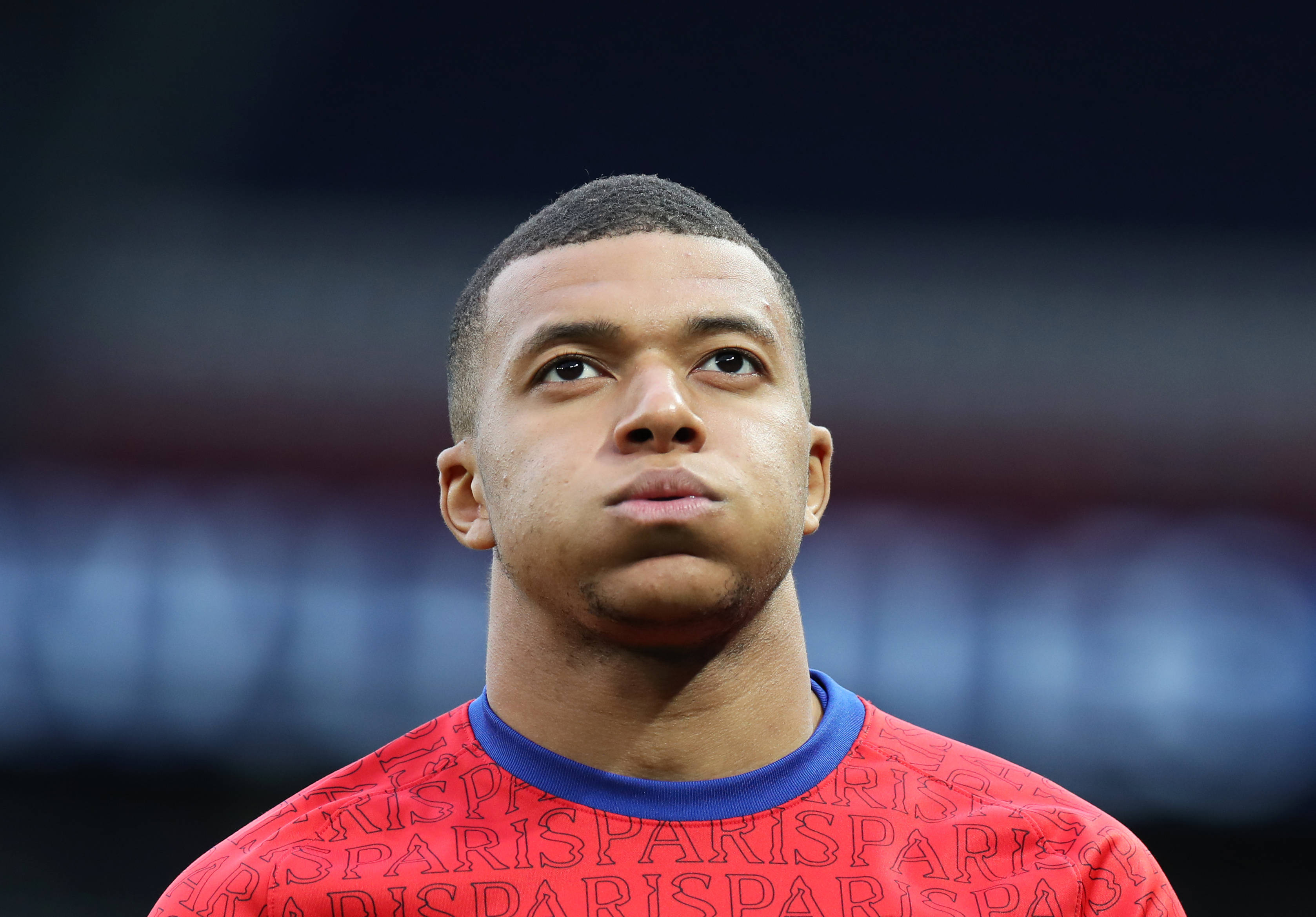 莫斯克拉：人们梦想赢得欧冠是正常的，但现在是11月赛季还长（莫斯克拉：渴望欧冠夺冠很正常，但现在才11月，赛季仍很漫长）