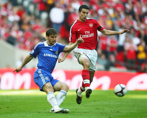 洛杉矶快船以131-116击败黄蜂，哈登55分刷新个人得分纪录，成为首位在两支球队保持得分纪录的球员。