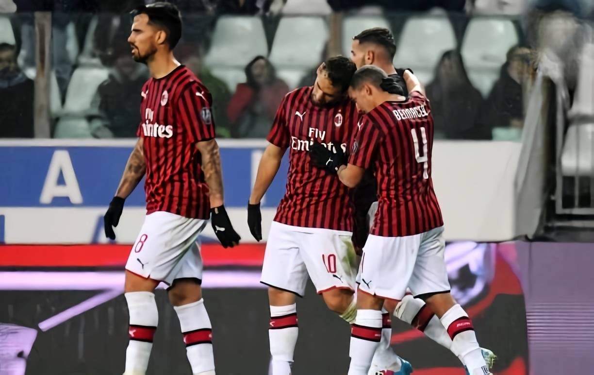 非洲雄狮无缘世界杯，曼联暗中得利