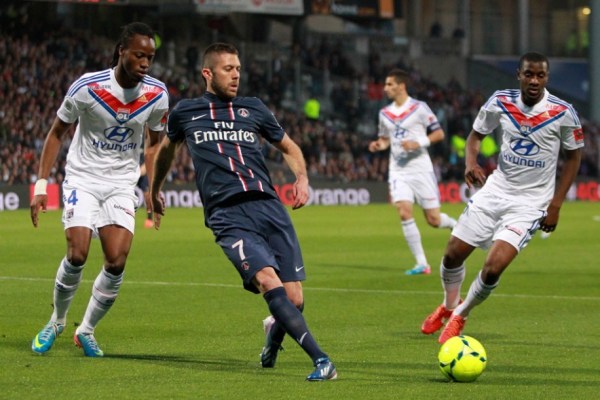 阿尔及利亚vs苏丹首发：马赫雷斯领衔！小齐达内、曼迪在列（阿尔及利亚战苏丹首发公布：马赫雷斯挂帅，小齐达内、曼迪入选）