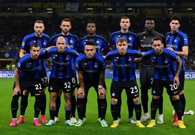 欧冠半场：卡尔进球被吹，凯恩中柱，拜仁暂0-0葡萄牙体育