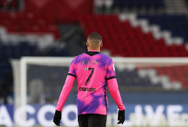 齐沃：种种困难让我们在赢球后更高兴；今天的劳塔罗值得拥抱