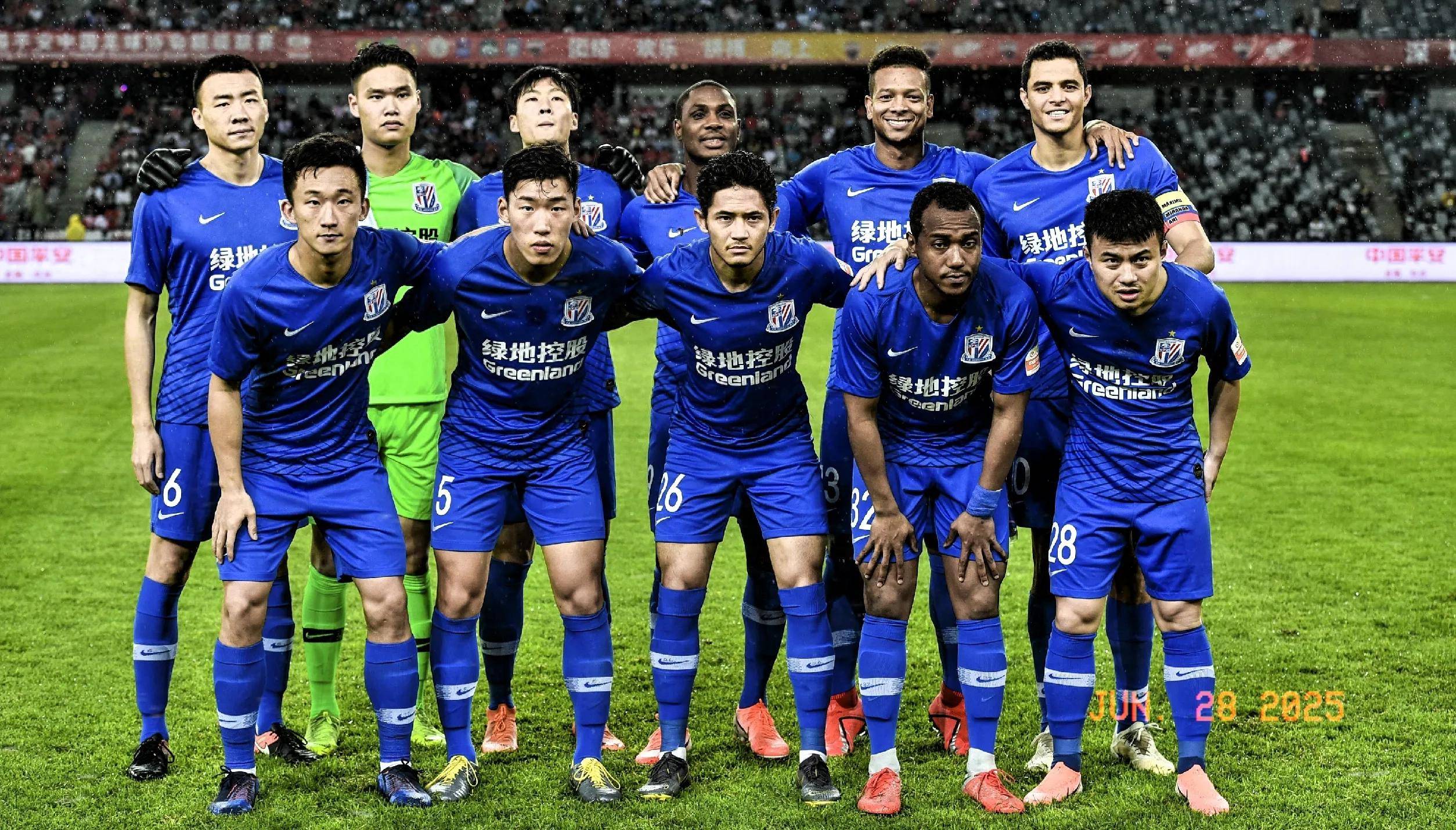 赫内斯：明年目标是德甲冠军；已准备庆祝活动？我们不想傲慢