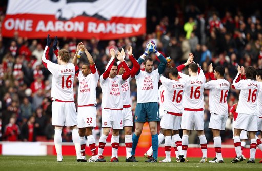 雷迪克谈里夫斯表现低迷：他扛了我们六周，消耗很大